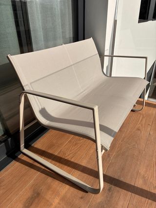 Conjunto jardín: banco y mesa