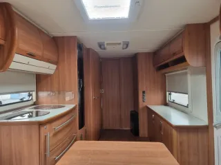 Caravana Fendt Platin 700