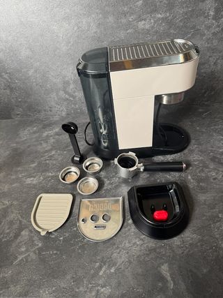 DeLonghi Dedica Cafetera Bomba Acero Inox
