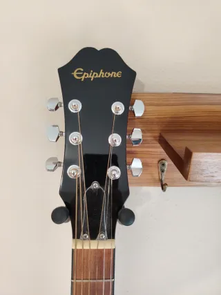 Guitarras Acústicas con funda