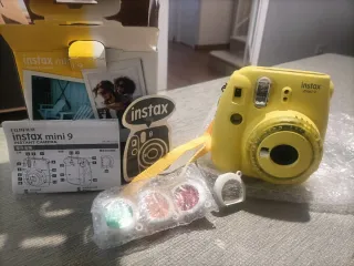 Cámara Fujifilm Instax Mini 9 Amarilla