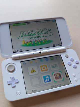 Nintendo 2DS XL Bianca e Viola