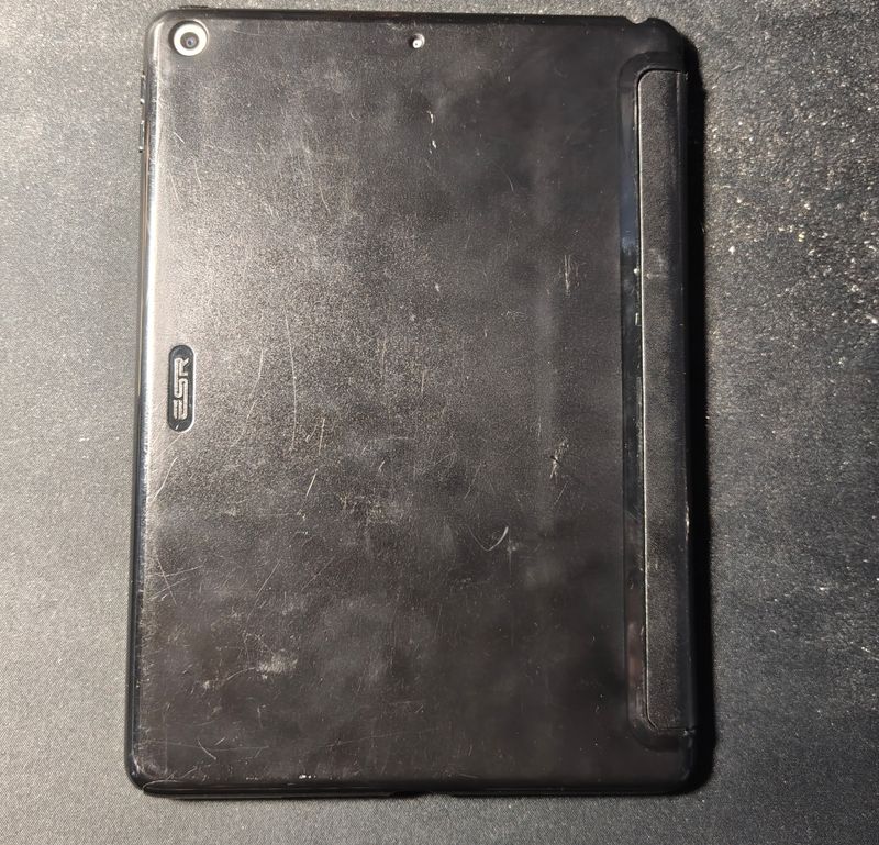 iPad Wi-Fi 32GB Negro + Funda afbeelding 4