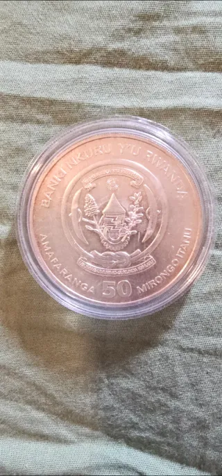 Moneda 50 Francos Rwanda Plata
