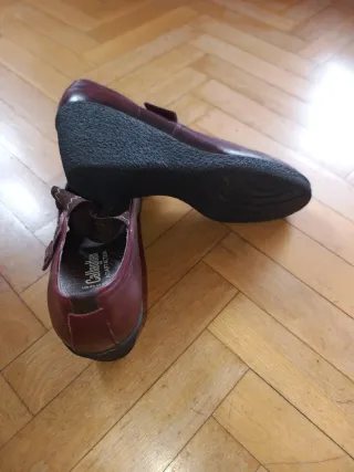 Zapatos Callagrip rojos cómodos