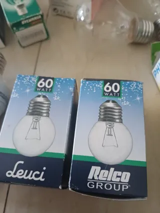 Lote de bombillas variadas