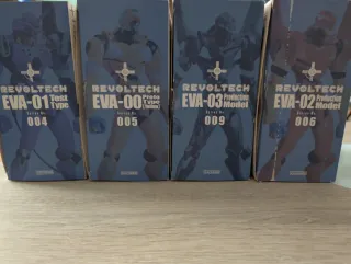 Revoltech EVA-00, EVA-01, EVA-03 y EVA-02