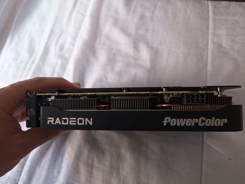 PowerColor RX 9060 XT 16GB afbeelding 3