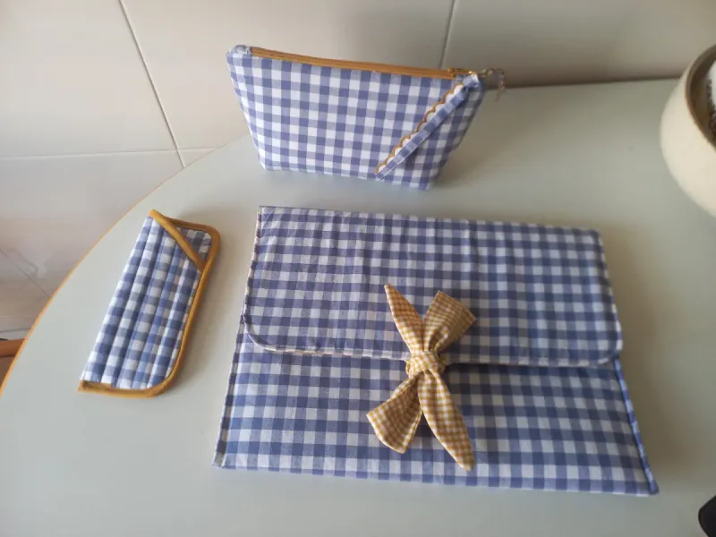 Funda tablet iPad cuadros vichy hecha a mano afbeelding 4