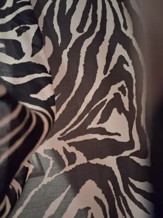 Blusa transparente verano estampado cebra