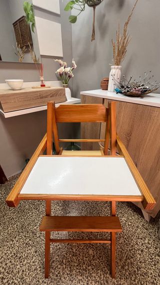 Trona de bebé estilo Montessori