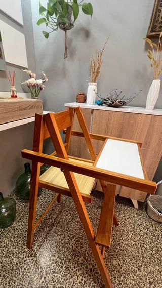 Trona de bebé estilo Montessori