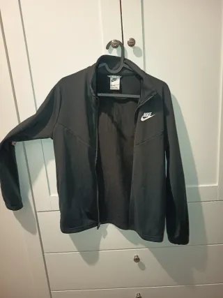 Sudadera Nike Negra con Cremallera