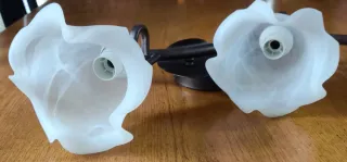 Applique ferro battuto e vetro bianco di Murano