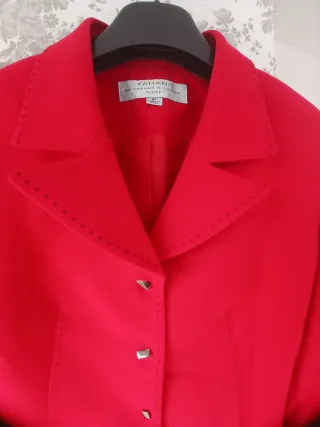 Blazer Rojo Tahari Talla M