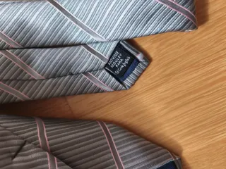 Corbatas distintas marcas