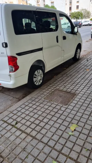 Nissan NV200 2012