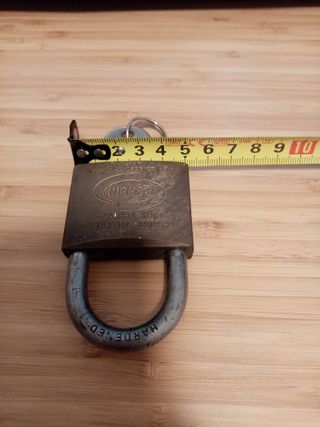 Candado Corbin de acero inoxidable