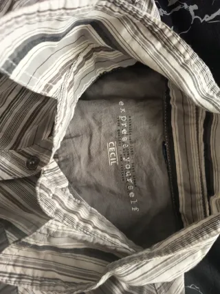 Camisa de mujer blanca y gris