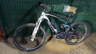 Bicicleta Eléctrica Montaña Blanca/Negra