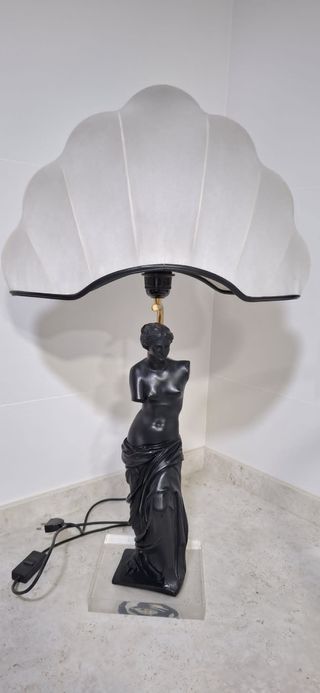 Lámpara de mesa figura Venus