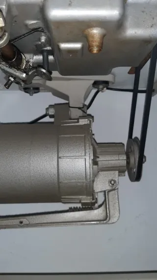 Máquina de coser profesional SERPICOMP