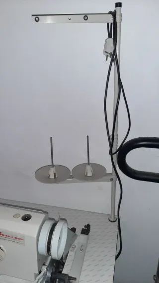 Máquina de coser profesional SERPICOMP