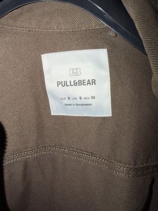 Cazadora vaquera Pull&Bear marrón