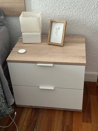 Cabecero y mesillas moderno blanco y madera