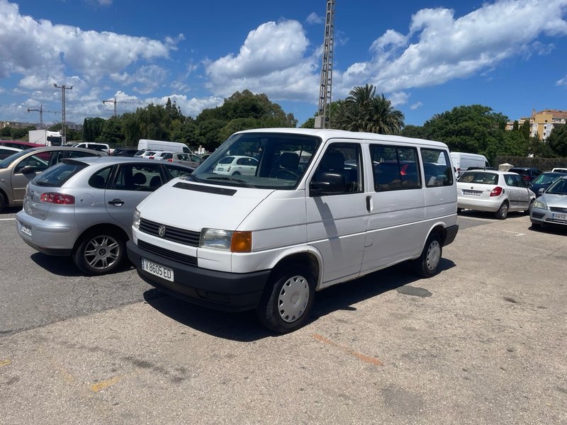 Volkswagen Multivan 1992 - foto 1