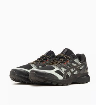 ASICS Gel-Terrain Talla 42 Nuevas
