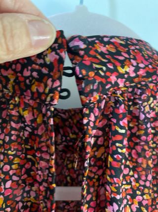 Blusa cuello alto estampada