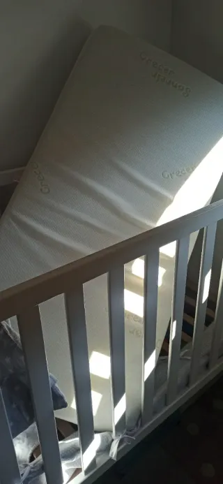 Cuna MICUNA blanca con estrellas