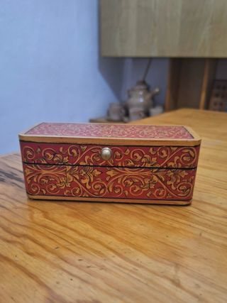 Caja joyero madera decorada