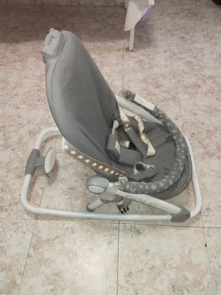 Hamaca bebé gris con estrellas