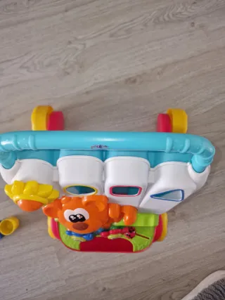 Correpasillos Chicco con actividades