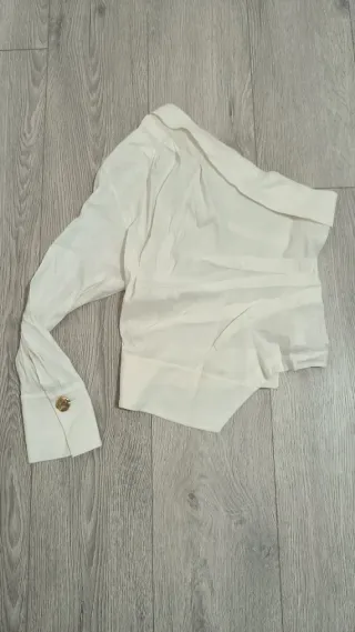 Camisa Zara asimétrica