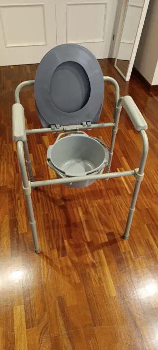 Silla WC / Ducha Robusta con Reposabrazos