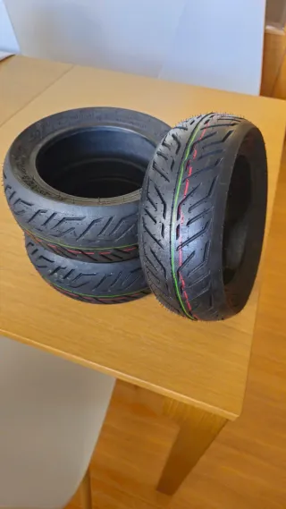 Rueda Cubierta CST 10x3-6 para patinete eléctrico