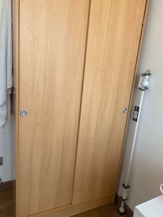 Armario de madera 2 puertas