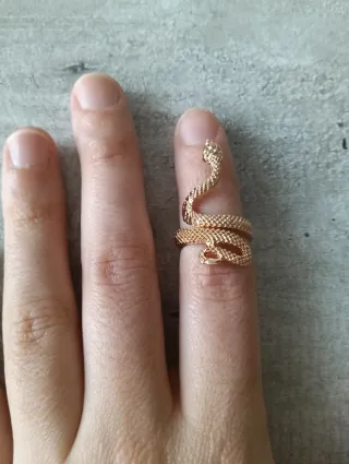 Anello Serpente Dorato Regolabile