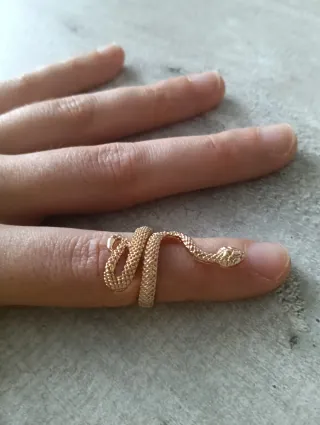 Anello Serpente Dorato Regolabile