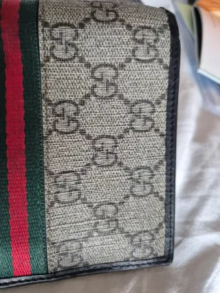Portafoglio Gucci usato
