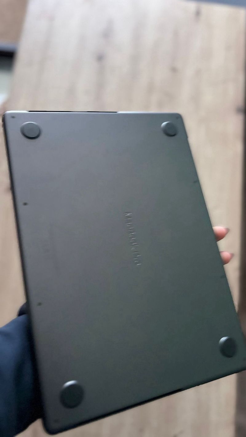 MacBook Pro Gris Espacial afbeelding 4