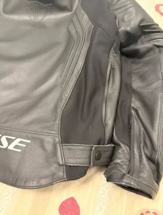 Giacca moto Dainese in pelle 64