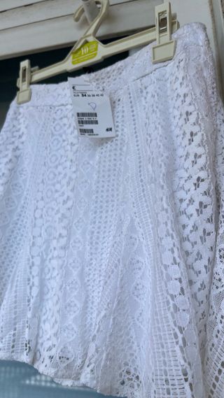 Falda H&M blanca encaje nueva