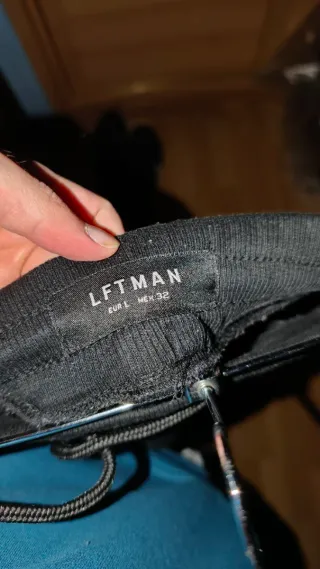 Pantalón chándal negro con cremalleras talla L