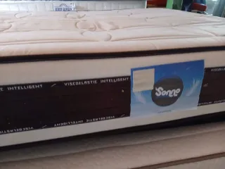 Colchón viscoelástico y somier