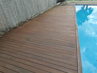 Tarima IPE en buen estado.