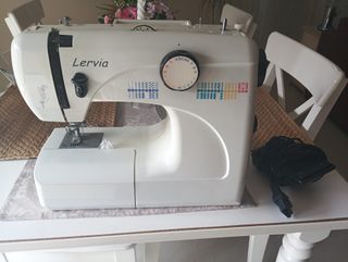 Máquina de coser Lervia KH 4000 blanca